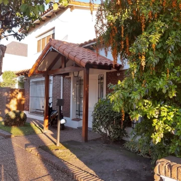 Chalet 5 ambientes venta Castelar