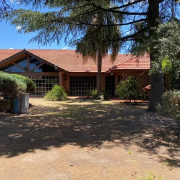 Casa quinta s-lote 1600 4 ambientes venta Padua