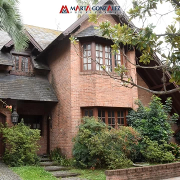 Chalet  5 ambientes venta Ramos Mejia