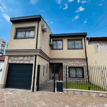 casa 5 ambientes venta Ramos Mejia