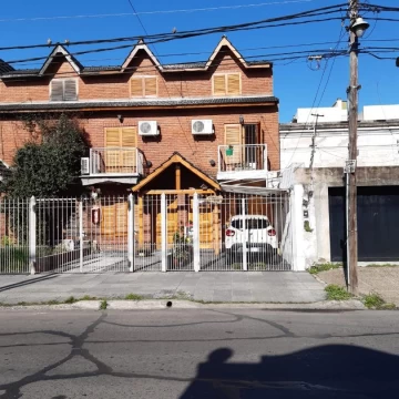 Triplex 4  ambientes venta Ramos Mejia