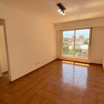 Departamento 2 ambientes cochera Castelar venta financiacion