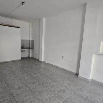 Departamento/local en venta en Ituzaingo Norte