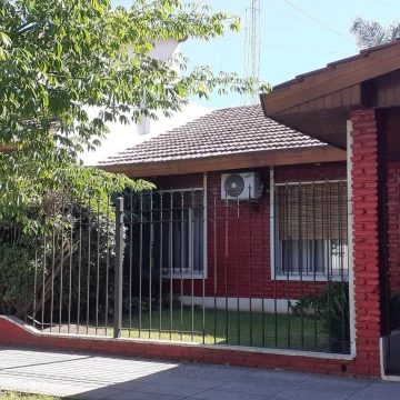 chalet 4 ambientes venta villa luzuriaga