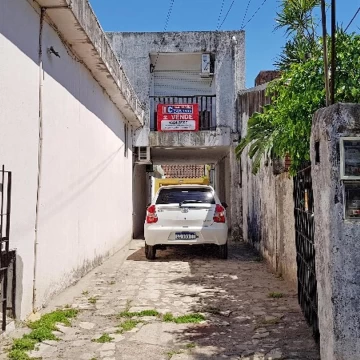 Casa PH venta apto credito bancario Ituzaingó Norte
