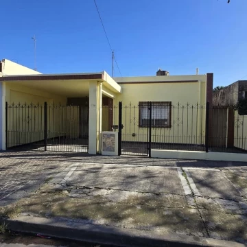 Venta casa parque tres ambientes  Ituzaingo lado norte