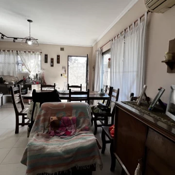 Casa Ph 4 ambientes en Ituzaingó Norte
