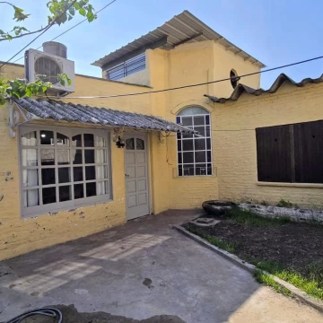 Casa PH Depósito Cochera Ituzaingó Norte Financiacion