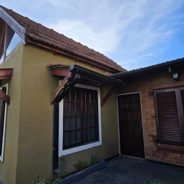 Casa PH parque cochera venta Ituzaingó lado norte