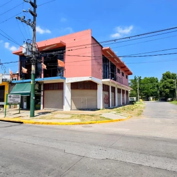 Local parque estacionamiento Martin Fierro Ituzaingo