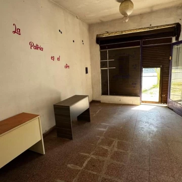 Local en venta Ituzaingo Norte en centro comercial Almagro