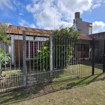 Venta tres departamentos Ituzaingo lado norte