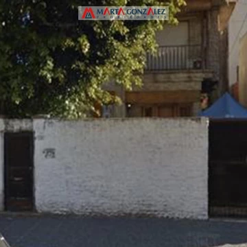 CASA A UNA CUADRA DEL WARD