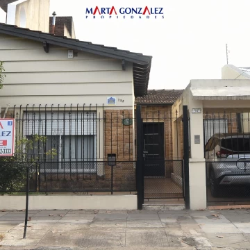 VENTA propiedad sobre un lote de 8,66 x 57