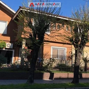 IMPORTANTE CHALET! !PERMUTA POR PROP EN GUALEGUAYCHU!!!