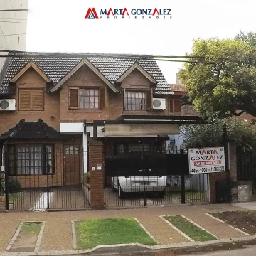 Venta. Impecable!! Dúplex en Haedo norte con buen fondo