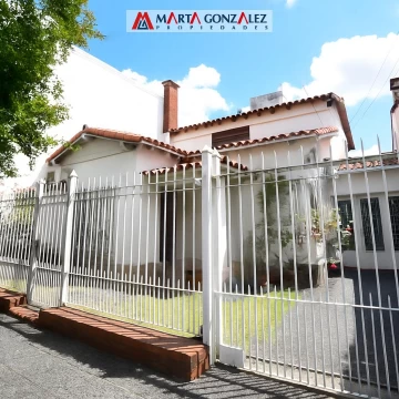 CASA 4 AMBIENTES EN HAEDO