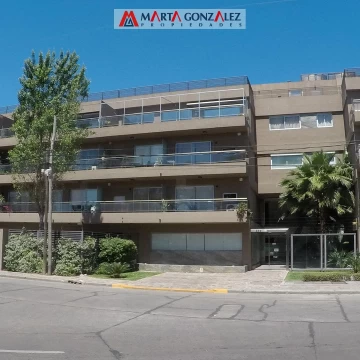 venta hermoso 2 ambientes Ward Plaza