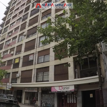 RAMOS MEJIA NORTE, CUATRO AMBIENTES CON DEPENDENCIA