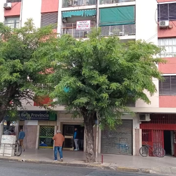 ramos mejia norte cuatro ambientes frente a la plaza