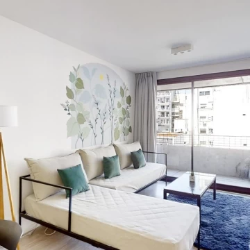 2 ambientes equipado, con balcón al frente en Palermo. Venta