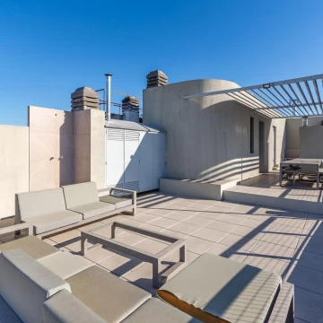 Monoambiente | Terraza y Parrilla | Venta con renta