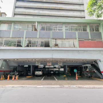 COCHERA EN VENTA UBICADA EN PLANTA BAJA RECOLETA