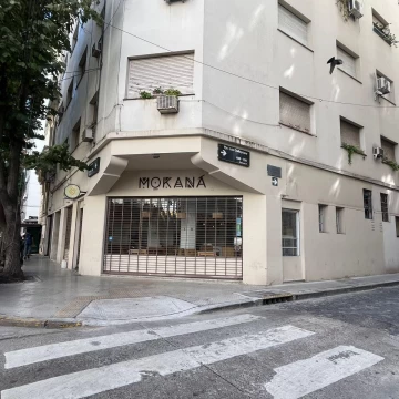 VENTA LOCAL COMERCIAL EN SAN NICOLAS CON RENTA APTO GASTRONÓMICO