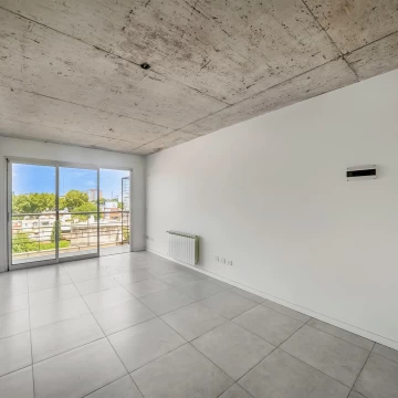 Dos ambientes con balcón a estrenar en venta en Liniers