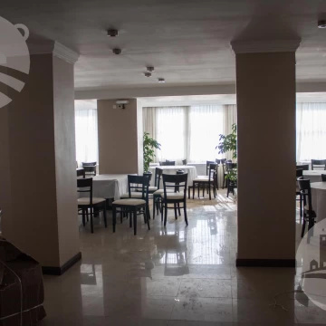 Edificio apto  hotel  49 hab. 3*