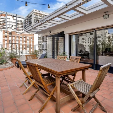 Departamento en venta de 3 dormitorios con terraza. Piso alto en Belgrano