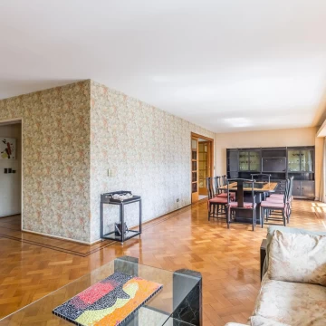 VENTA DEPARTAMENTO RECOLETA 5 AMBIENTES BALCON CON COCHERA