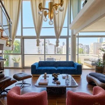 Venta triplex 7 ambientes con pileta propia en Palermo