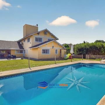 Casa en venta en Country Boca Raton, Pilar 100