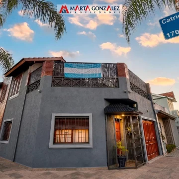 Chalet 4 ambientes 2 dormitorios Ramos Mejia Venta