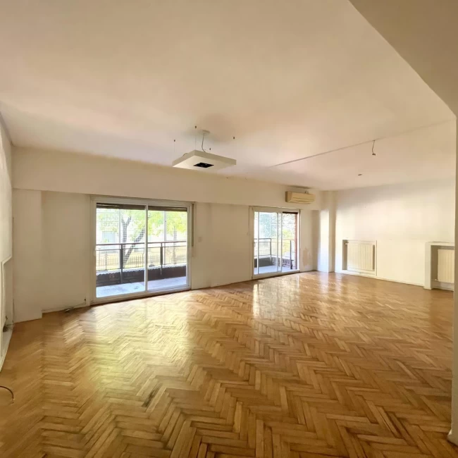 VENTA DEPTO 4 AMB C BALCON CORRIDO Y COCHERA AUSTRIA ESQ LAS HERAS.