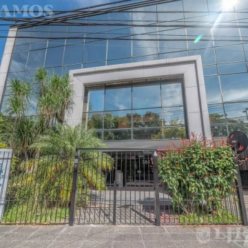 Edificio Comercial de 1.000 m2 en venta en San Isidro