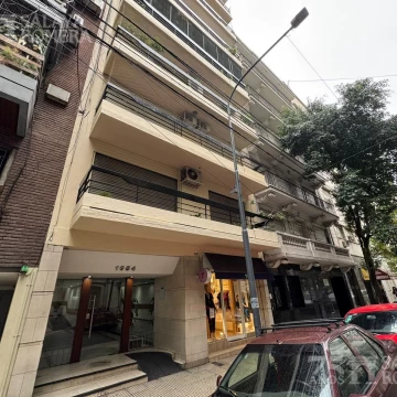 Departamento en Venta 3 Amb con dependencia en Recoleta