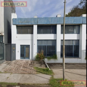 Depósito / Local en Alquiler