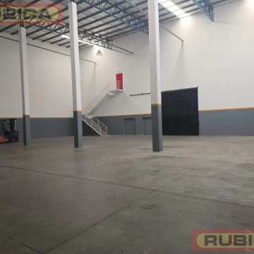 Depósito en ALQUILER    Parque Industrial Pilar. Calle  10 3