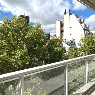 Venta - 2 ambientes con terraza - Recoleta