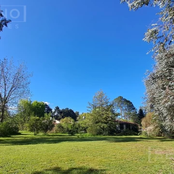 Venta. Lote Terreno 1592 M2. Barrio Parque El Remanso. Exaltación de la Cruz