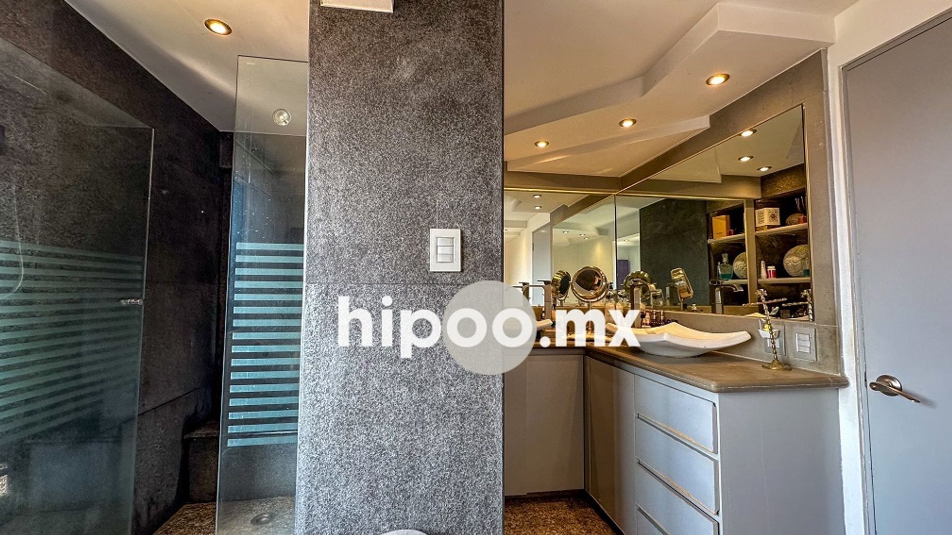 Baño Principal a.jpg