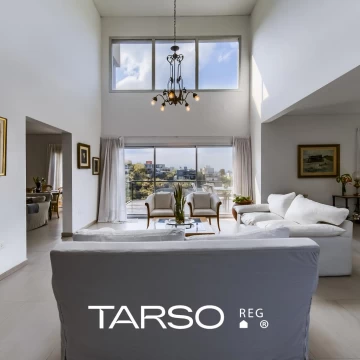 Casa de 3 dormitorios a la venta en La Rufina - fondo norte. 