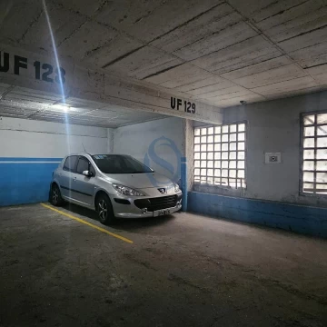 Venta Cochera cubierta 12 m² en Centro · próxima a Plaza Colón y Playa Bristol
