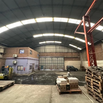 Alquiler Deposito Barracas 864 mts totales Mixtura 2 C/red de incendio.