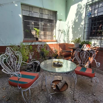 PH de 3 AMBIENTES EN VENTA EN VILLA BALLESTER CON PATIO