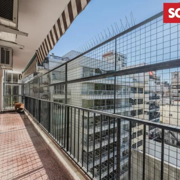 Venta 4 ambientes con dependencia con cochera y seguridad Recoleta