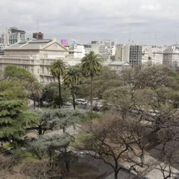 Oficina en venta en Tribunales – Piso alto con vista a Plaza Lavalle, 5 despachos   salas de reunión