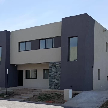 CASA tipo Duplex 4 AMB en Venta en SPRING HOUSES, PILAR